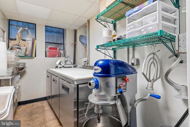 1346 T ST NW, Washington, DC 20009