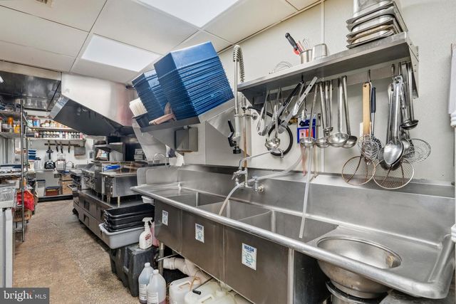 1346 T ST NW, Washington, DC 20009