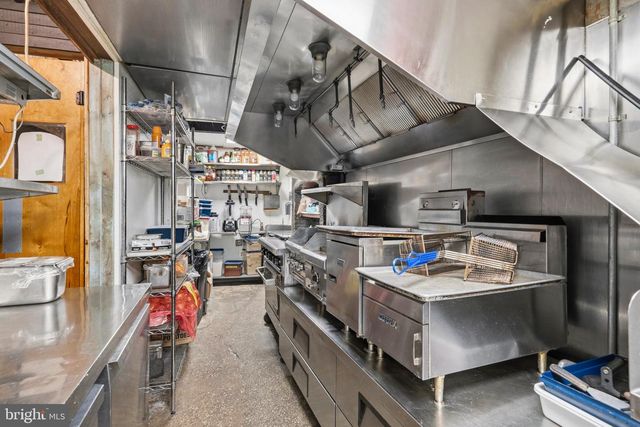 1346 T ST NW, Washington, DC 20009