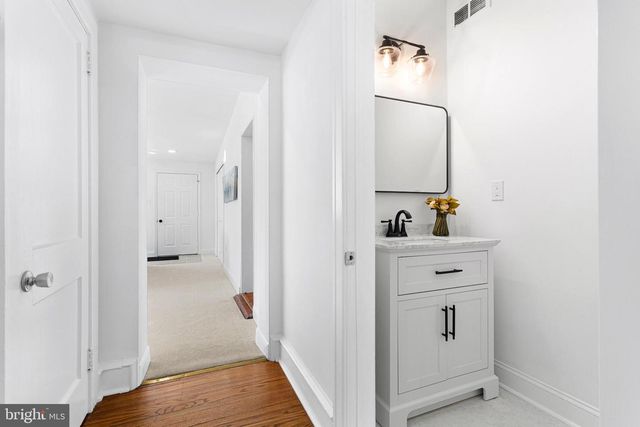 840 LINDALE AVE, Drexel Hill, PA 19026