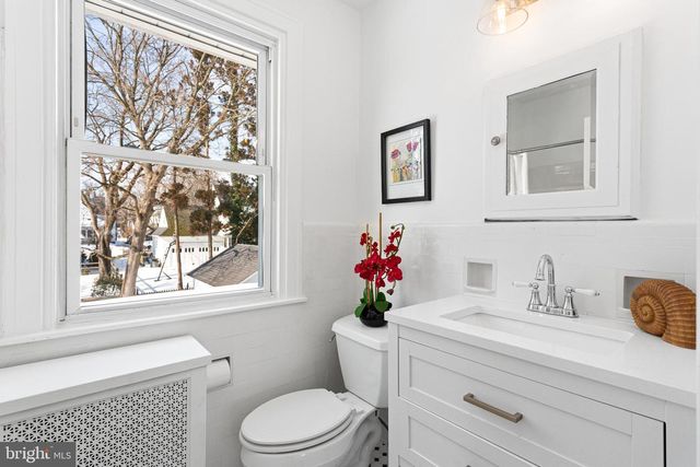 840 LINDALE AVE, Drexel Hill, PA 19026