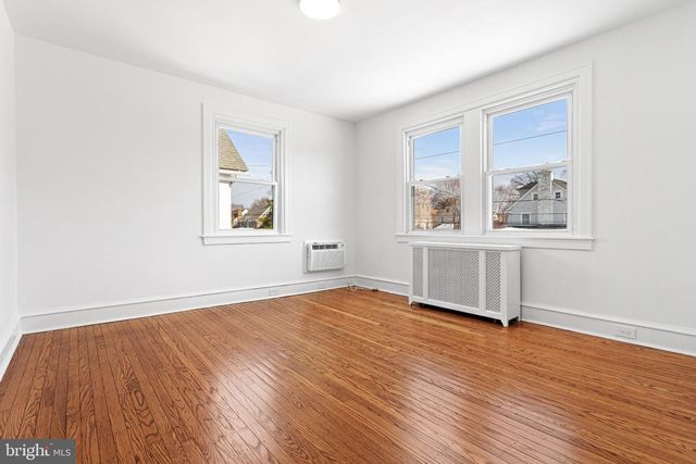 840 LINDALE AVE, Drexel Hill, PA 19026