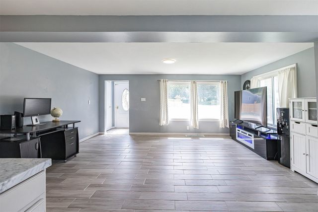 1022 W GRANDVIEW Boulevard, Erie, PA 16509