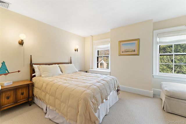 11 Mamaroneck Road, Scarsdale, NY 10583