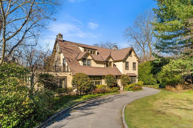 11 Mamaroneck Road, Scarsdale, NY 10583