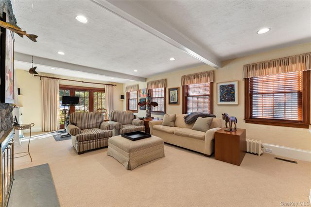 11 Mamaroneck Road, Scarsdale, NY 10583