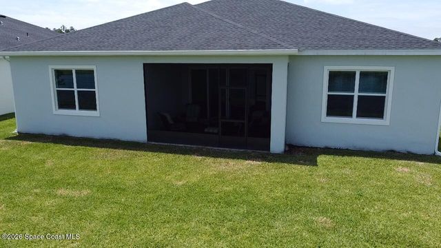 1424 Blessed Isles Drive NW, Palm Bay, FL 32907