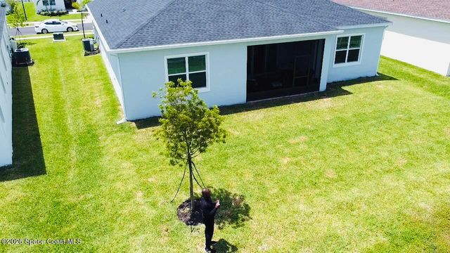 1424 Blessed Isles Drive NW, Palm Bay, FL 32907