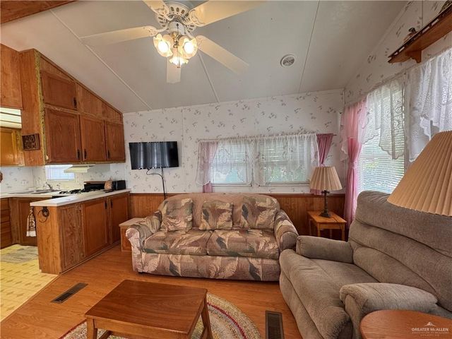 1433 E Daytona Drive, Mission, TX 78572