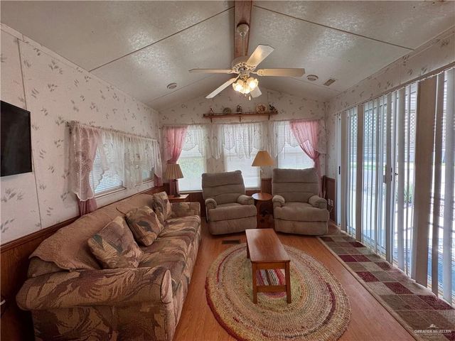 1433 E Daytona Drive, Mission, TX 78572