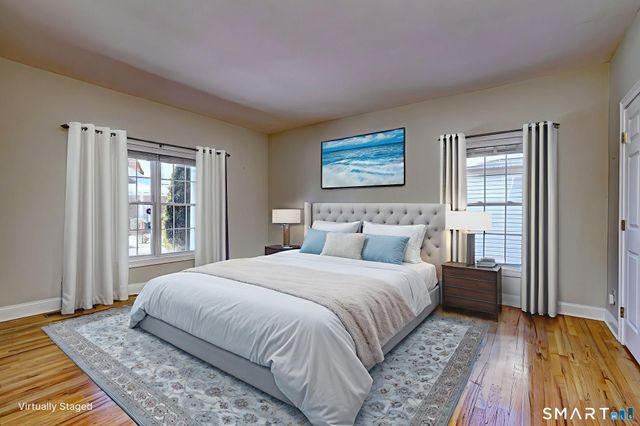 7 Fire Thorn Lane 7, Milford, CT 06461