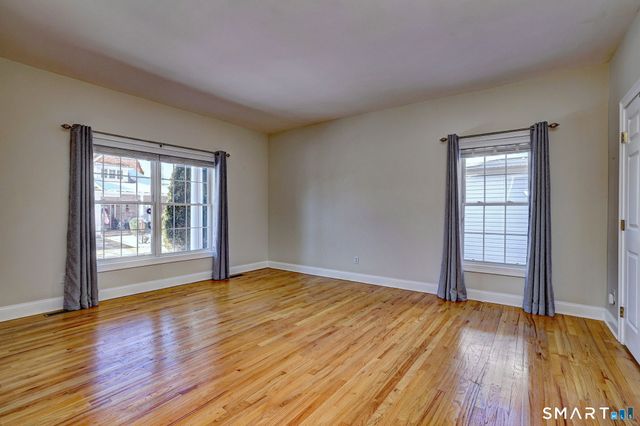 7 Fire Thorn Lane 7, Milford, CT 06461