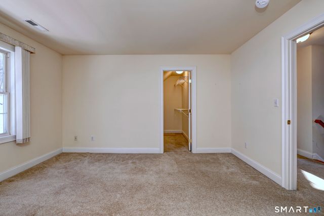 7 Fire Thorn Lane 7, Milford, CT 06461