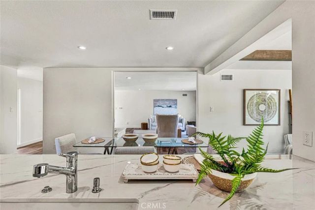 13232 Sandhurst Place, Santa Ana, CA 92705