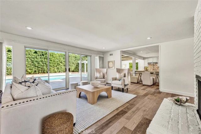 13232 Sandhurst Place, Santa Ana, CA 92705