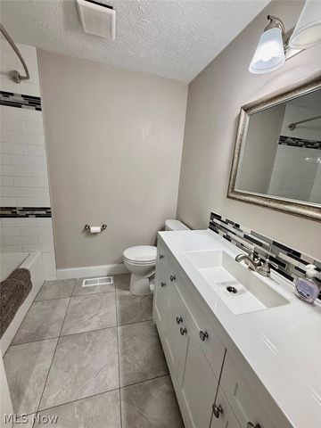 999 Concord Drive, Medina, OH 44256