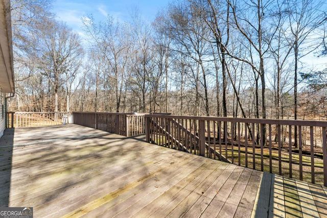 3026 Summer Lake Drive, Gainesville, GA 30506