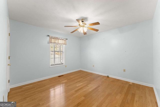 3026 Summer Lake Drive, Gainesville, GA 30506