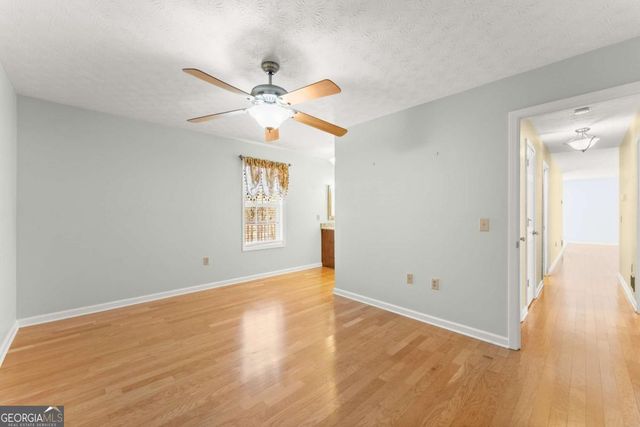 3026 Summer Lake Drive, Gainesville, GA 30506