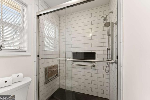 3026 Summer Lake Drive, Gainesville, GA 30506