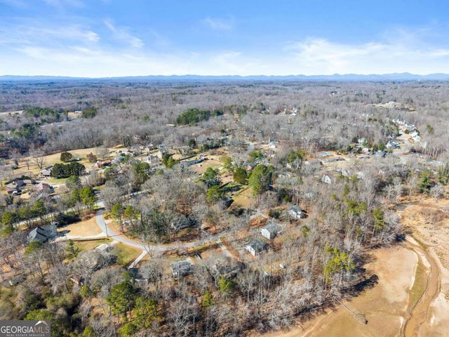 3026 Summer Lake Drive, Gainesville, GA 30506