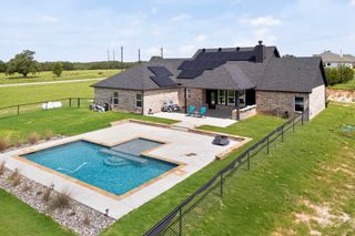 199 Graystone Drive, Weatherford, TX 76088
