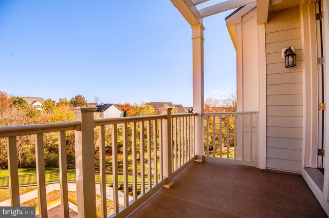 928 CALIFORNIA DR NE, Leesburg, VA 20176