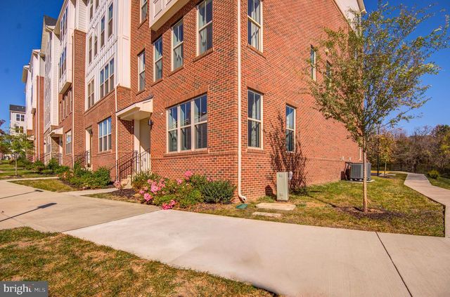 928 CALIFORNIA DR NE, Leesburg, VA 20176