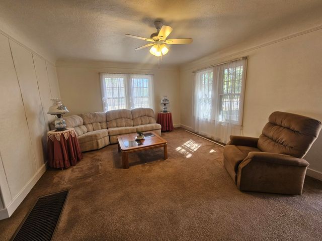 600 N Third Street, Belen, NM 87002