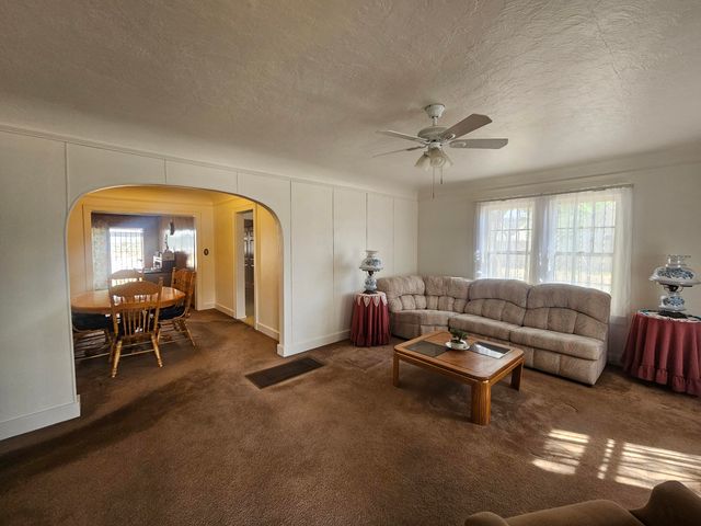 600 N Third Street, Belen, NM 87002