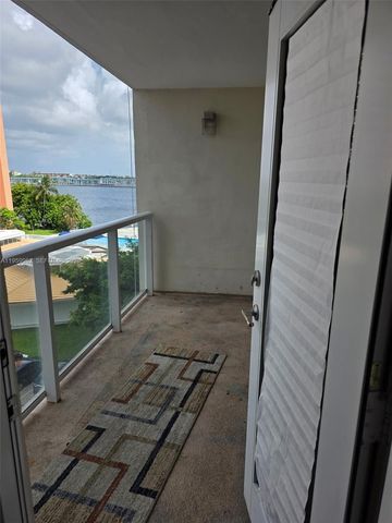 1351 NE Miami Gardens Dr 501E, Miami, FL 33179