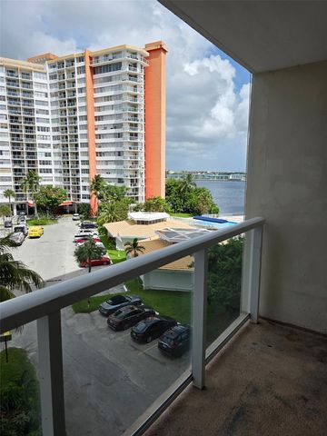 1351 NE Miami Gardens Dr 501E, Miami, FL 33179