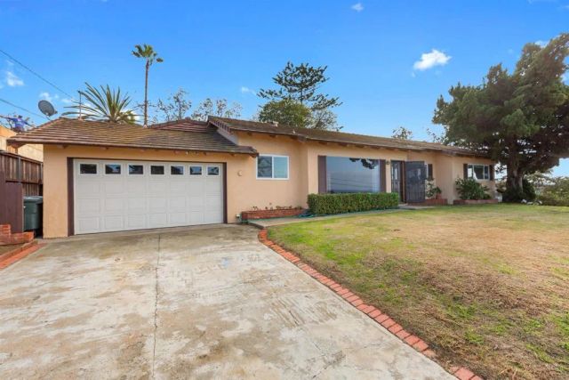513 Canyon Drive, Solana Beach, CA 92075