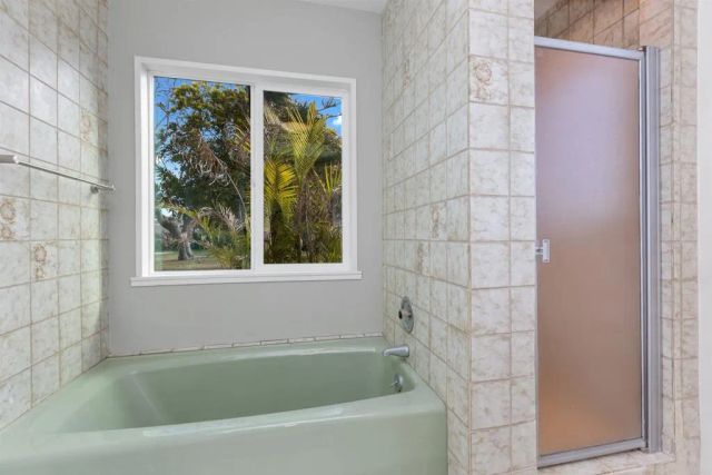 513 Canyon Drive, Solana Beach, CA 92075