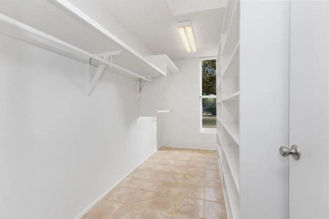 513 Canyon Drive, Solana Beach, CA 92075