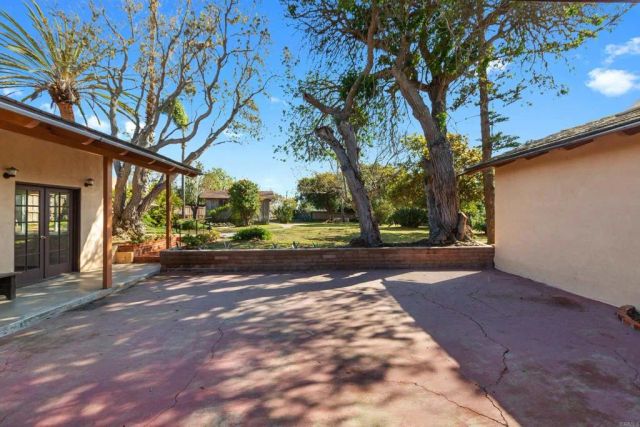 513 Canyon Drive, Solana Beach, CA 92075