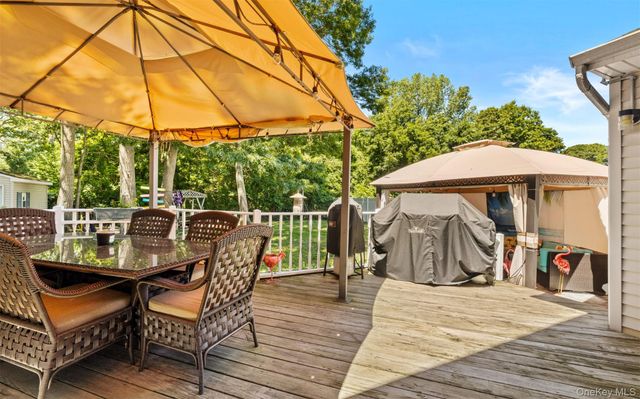 1288 Boston Avenue, Bay Shore, NY 11706