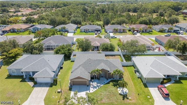 2743 Nature Pointe LOOP, Fort Myers, FL 33905