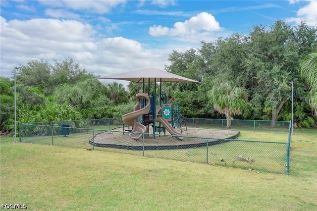 2743 Nature Pointe LOOP, Fort Myers, FL 33905