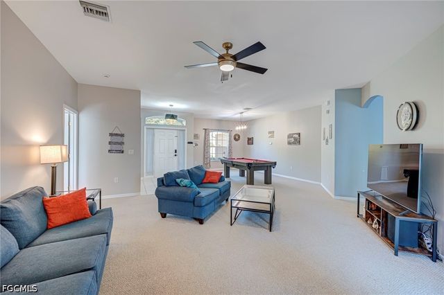 2743 Nature Pointe LOOP, Fort Myers, FL 33905