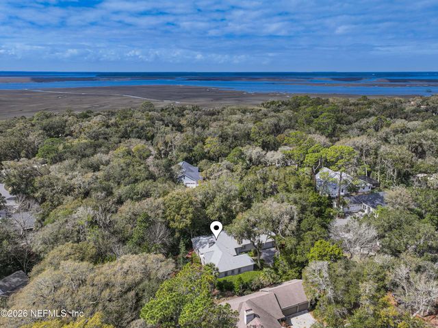10 HICKORY Lane, Fernandina Beach, FL 32034