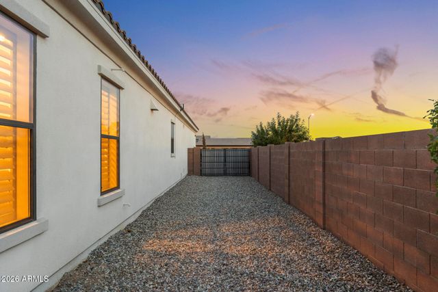 9662 W JJ RANCH Road, Peoria, AZ 85383