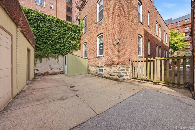 3633 Greystone Avenue, Bronx, NY 10463