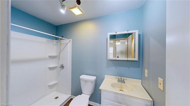 202 JEREMEY Way, High Point, NC 27265