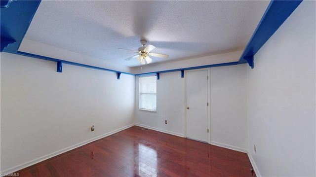 202 JEREMEY Way, High Point, NC 27265