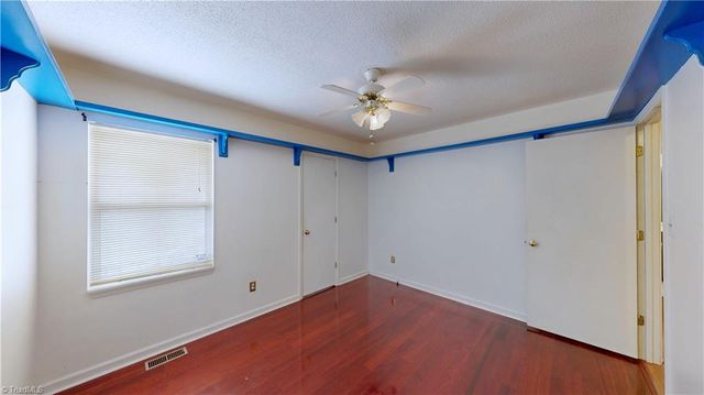 202 JEREMEY Way, High Point, NC 27265