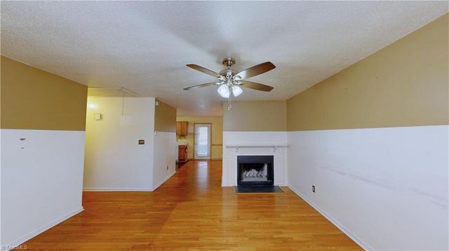 202 JEREMEY Way, High Point, NC 27265