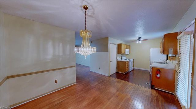 202 JEREMEY Way, High Point, NC 27265