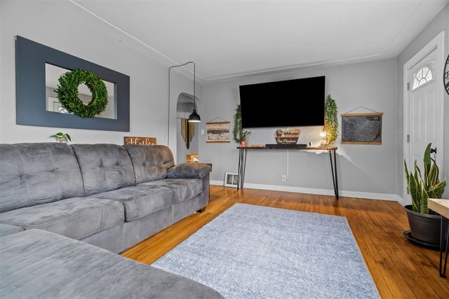 2125 Lawnel Avenue, Norton Shores, MI 49441