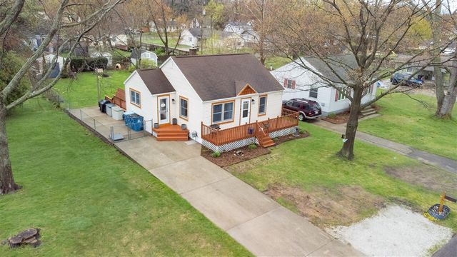2125 Lawnel Avenue, Norton Shores, MI 49441